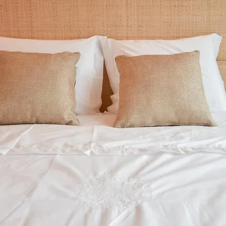 Charmosa Penthouse 2 Quartos - Batalha - - N