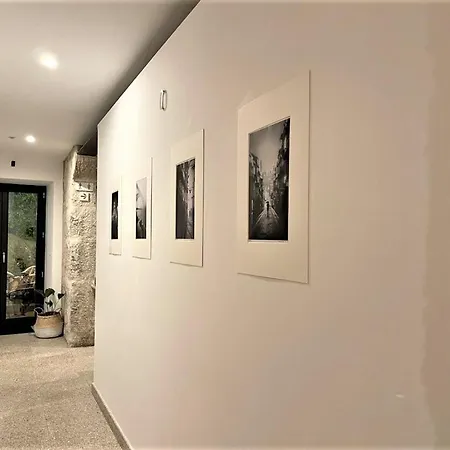 Charmosa Penthouse 2 Quartos - Batalha - - N Porto