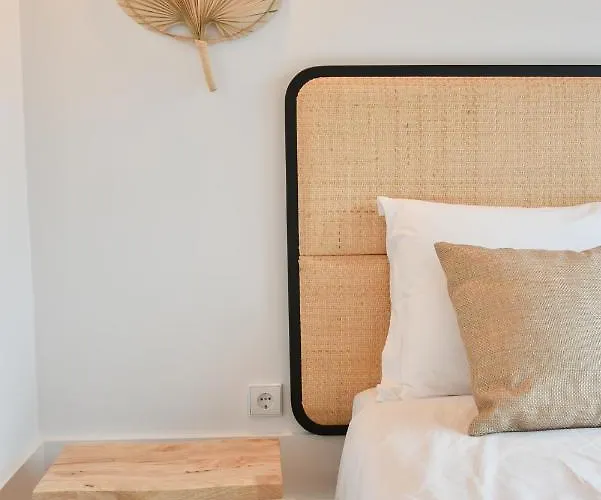 Charmosa Penthouse 2 Quartos - Batalha - - N