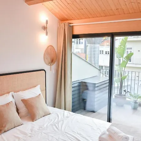 Appartamento Charmosa Penthouse 2 Quartos - Batalha - - N Oporto