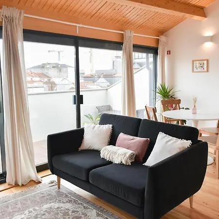 شقة Charmosa Penthouse 2 Quartos - Batalha - - N *